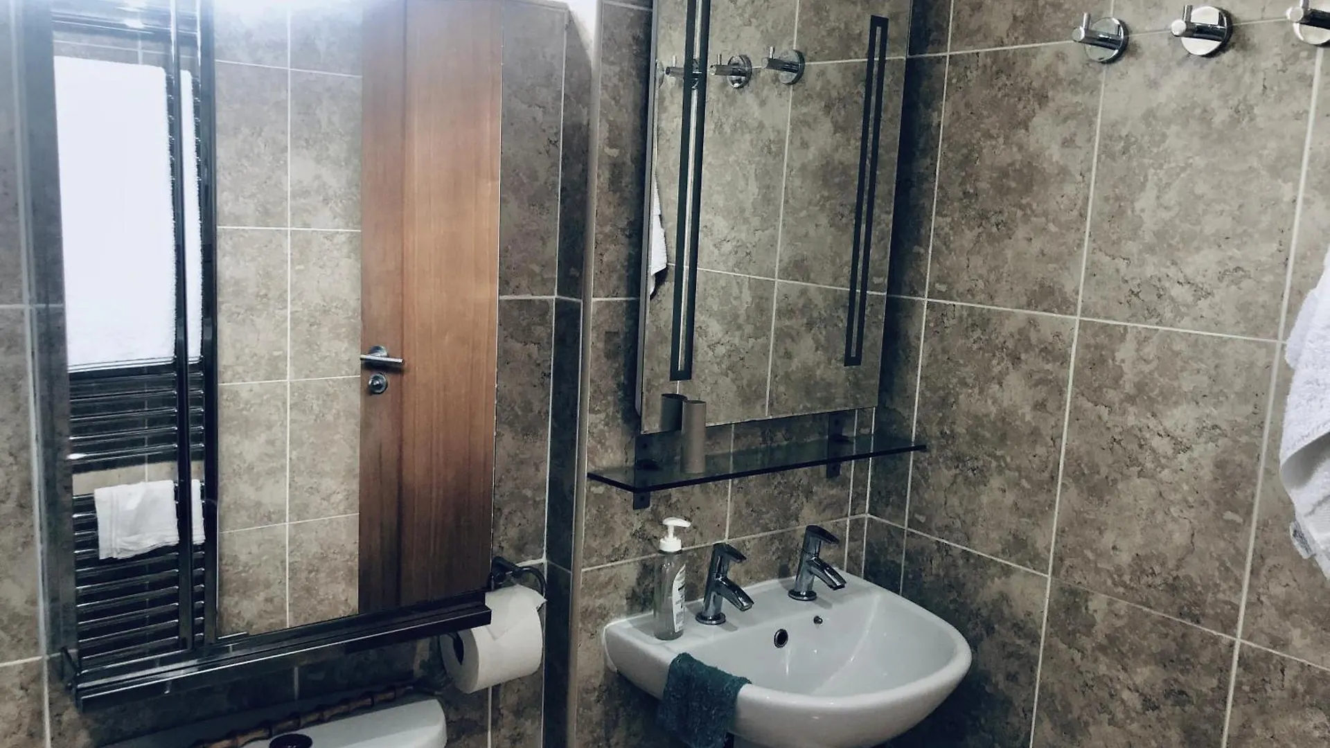 Bassett Avenue - Superking Room Southampton Holiday home