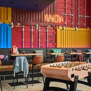 4* Hotell Moxy